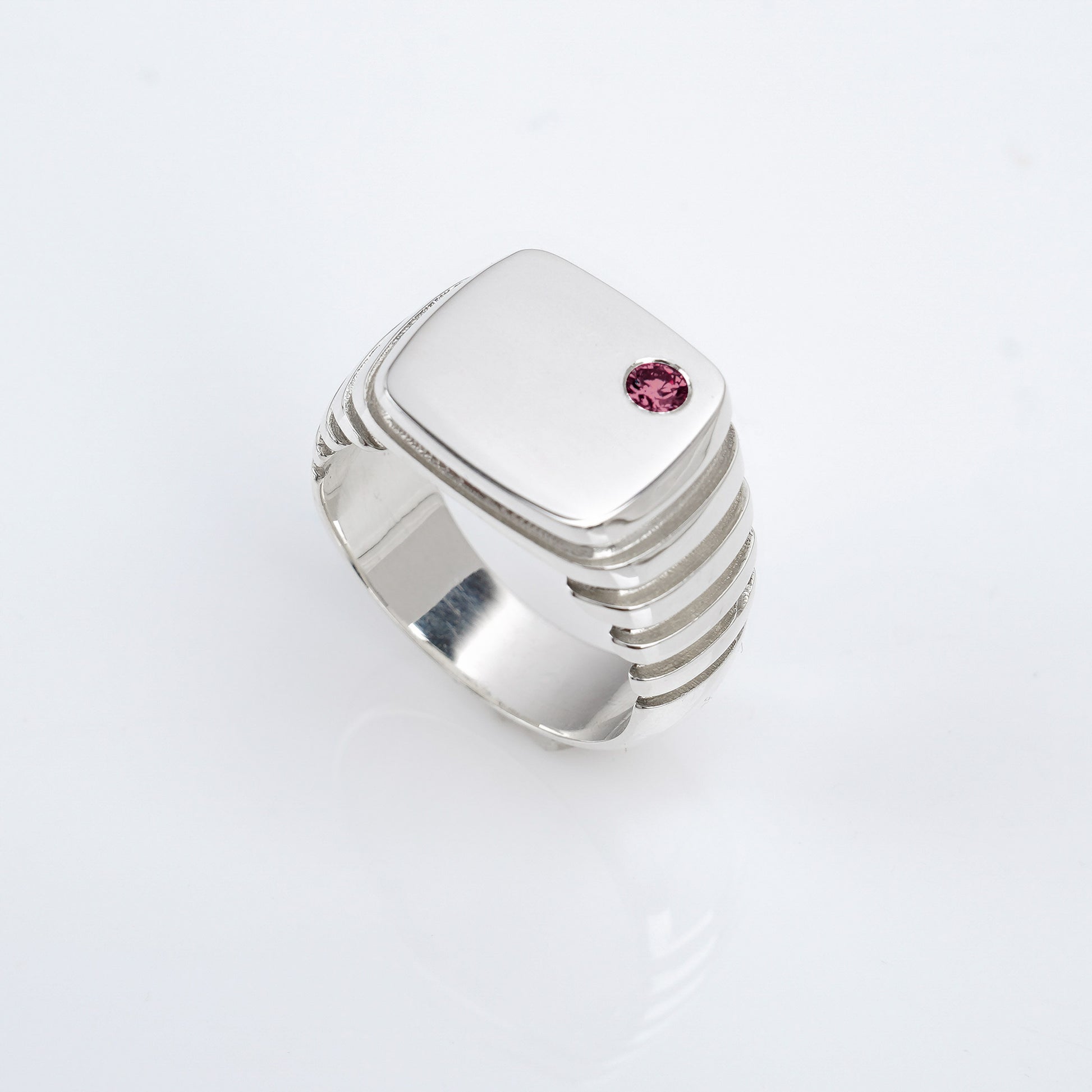 Growth Square Signet - Ruby