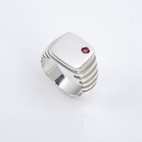 Growth Square Signet - Ruby
