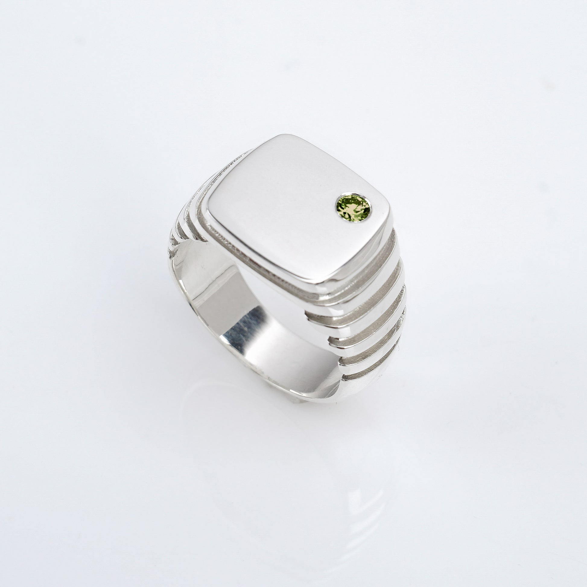 Growth Square Signet - Peridot
