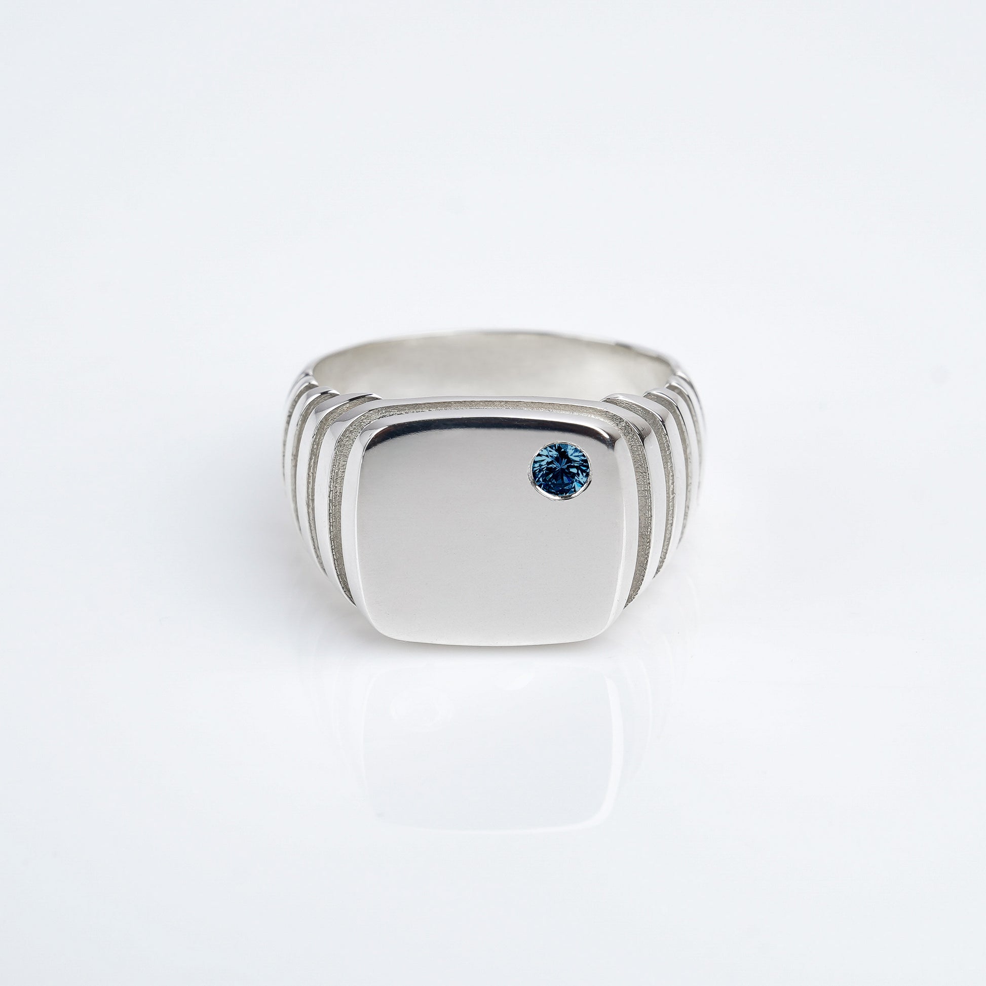 Growth Square Signet - Sapphire